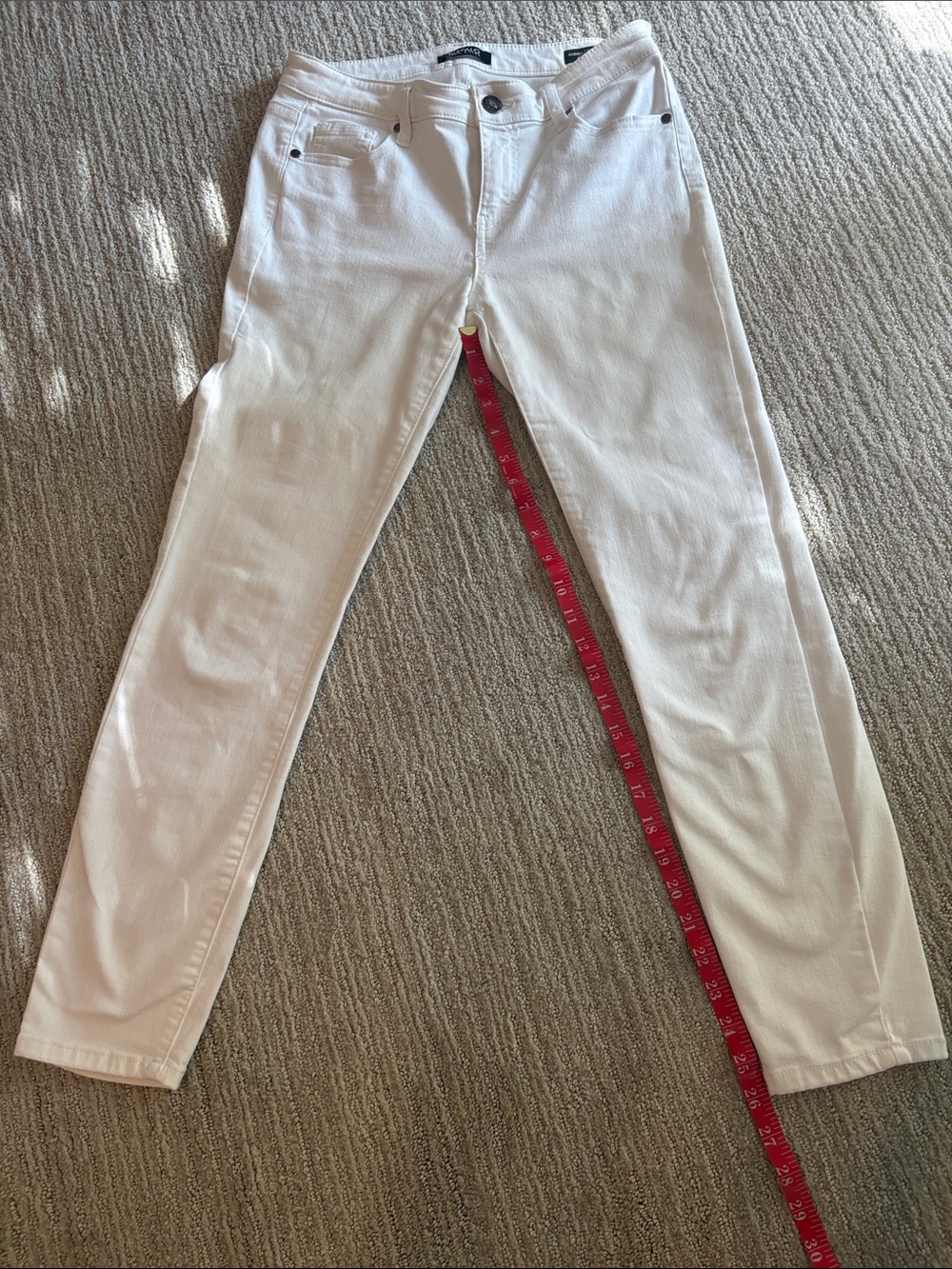 Summer’s Best Cropped White Jeans Perfect Condition Buffalo brand